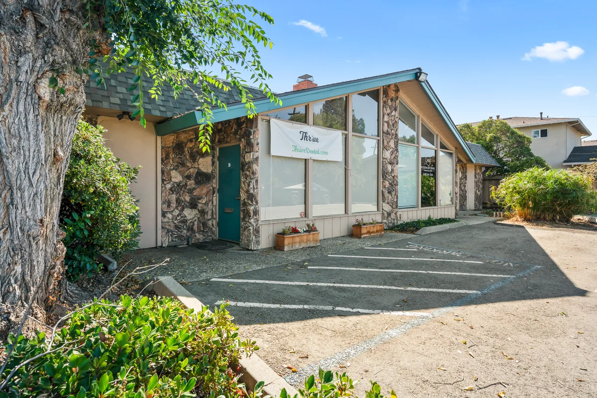 Thrive Dental Santa Clara office exterior on Saratoga Avenue
